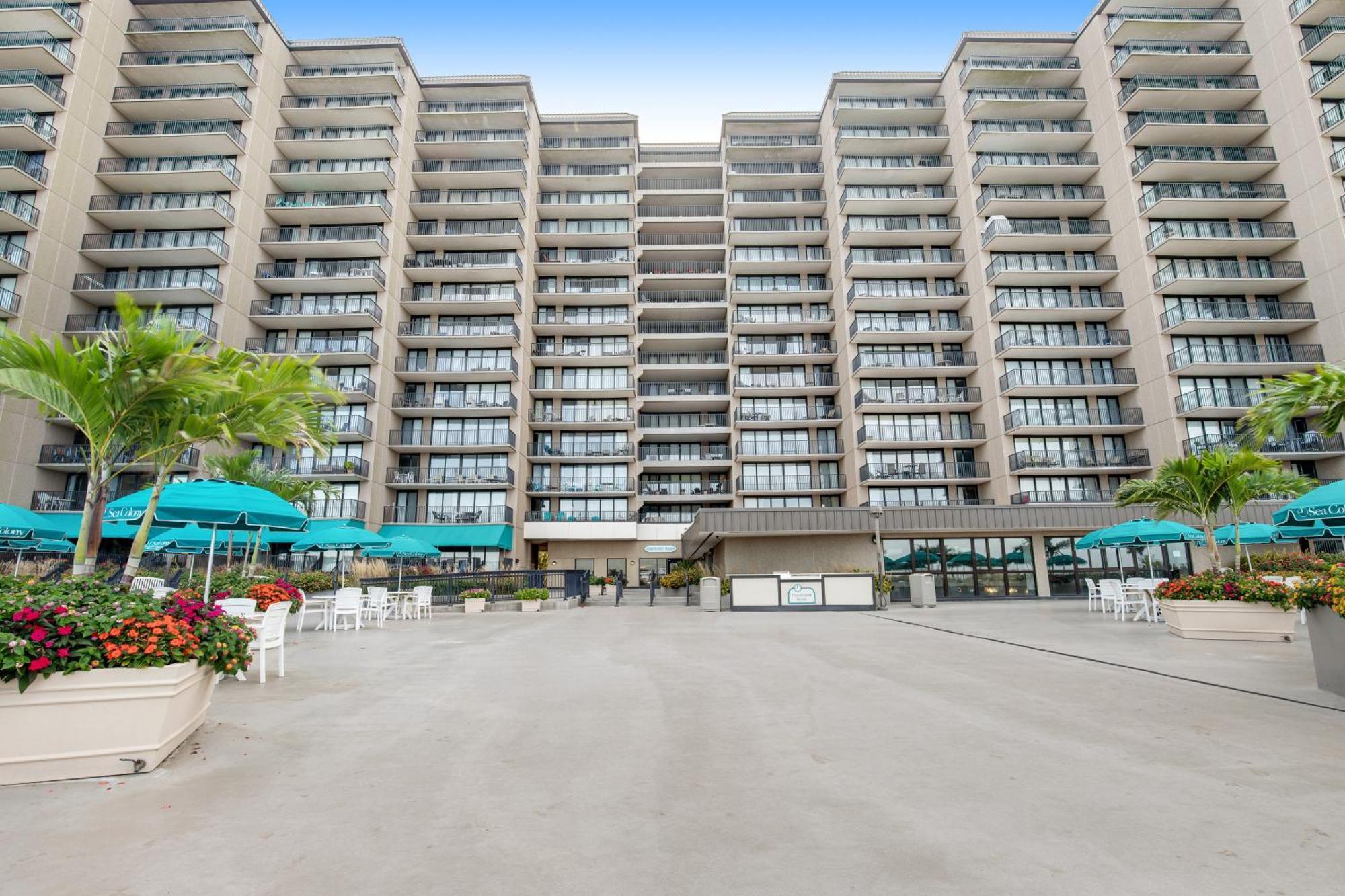 Apartment Sea Colony - 911 Harbour House Rd.