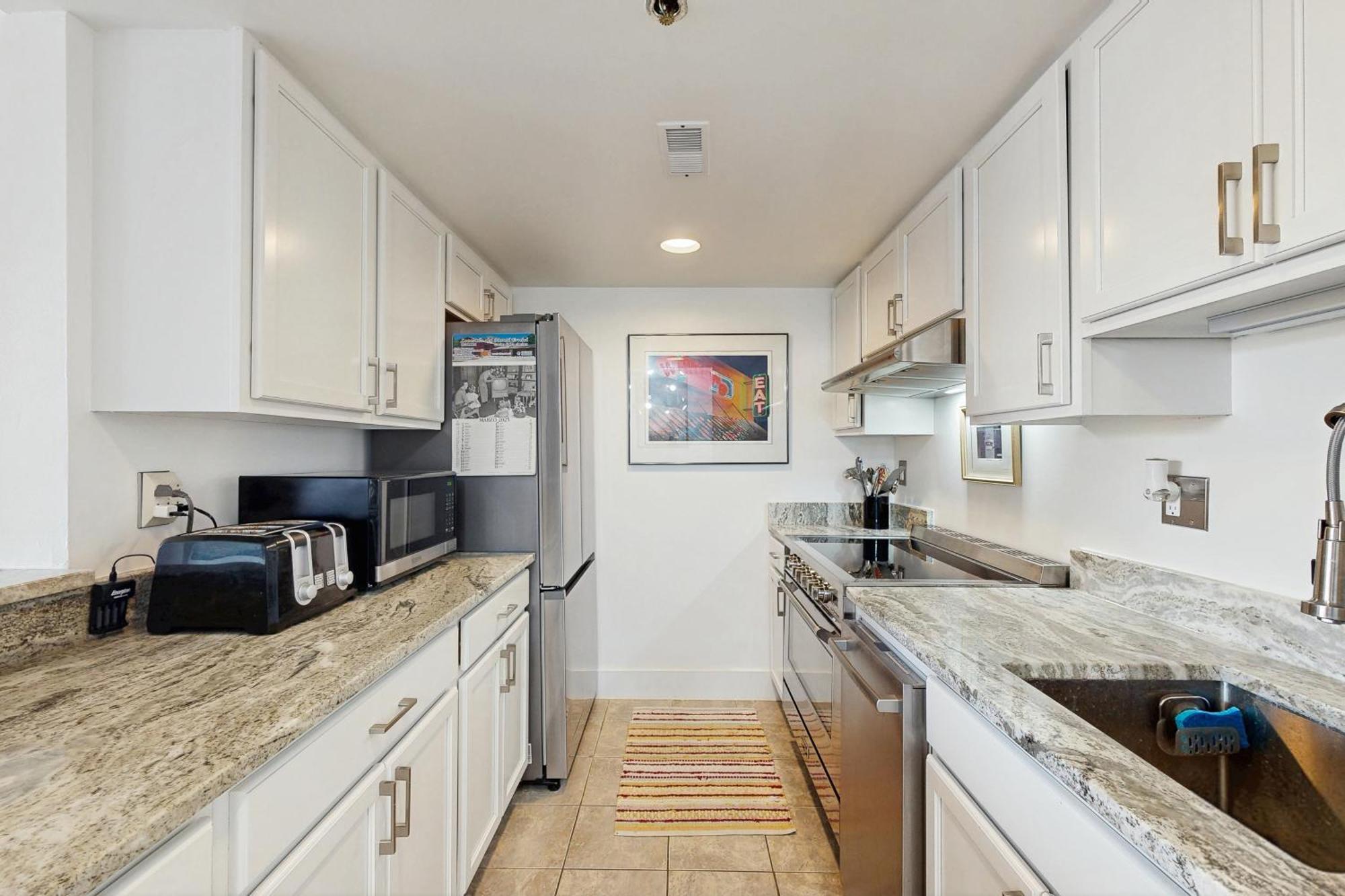 Sea Colony - 911 Harbour House Rd. Apartment