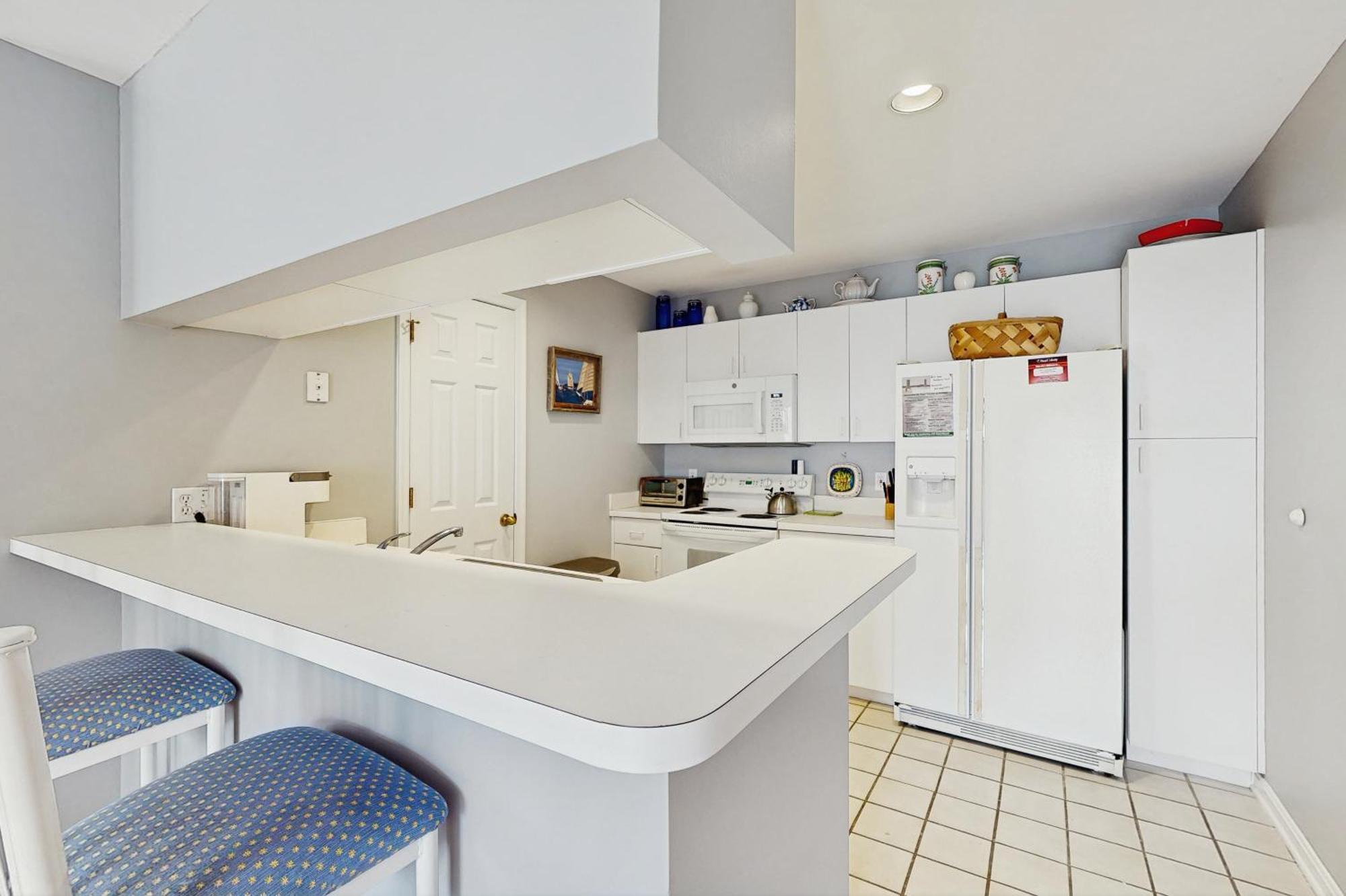 Apartment Sea Colony - 55054 Pine Dr