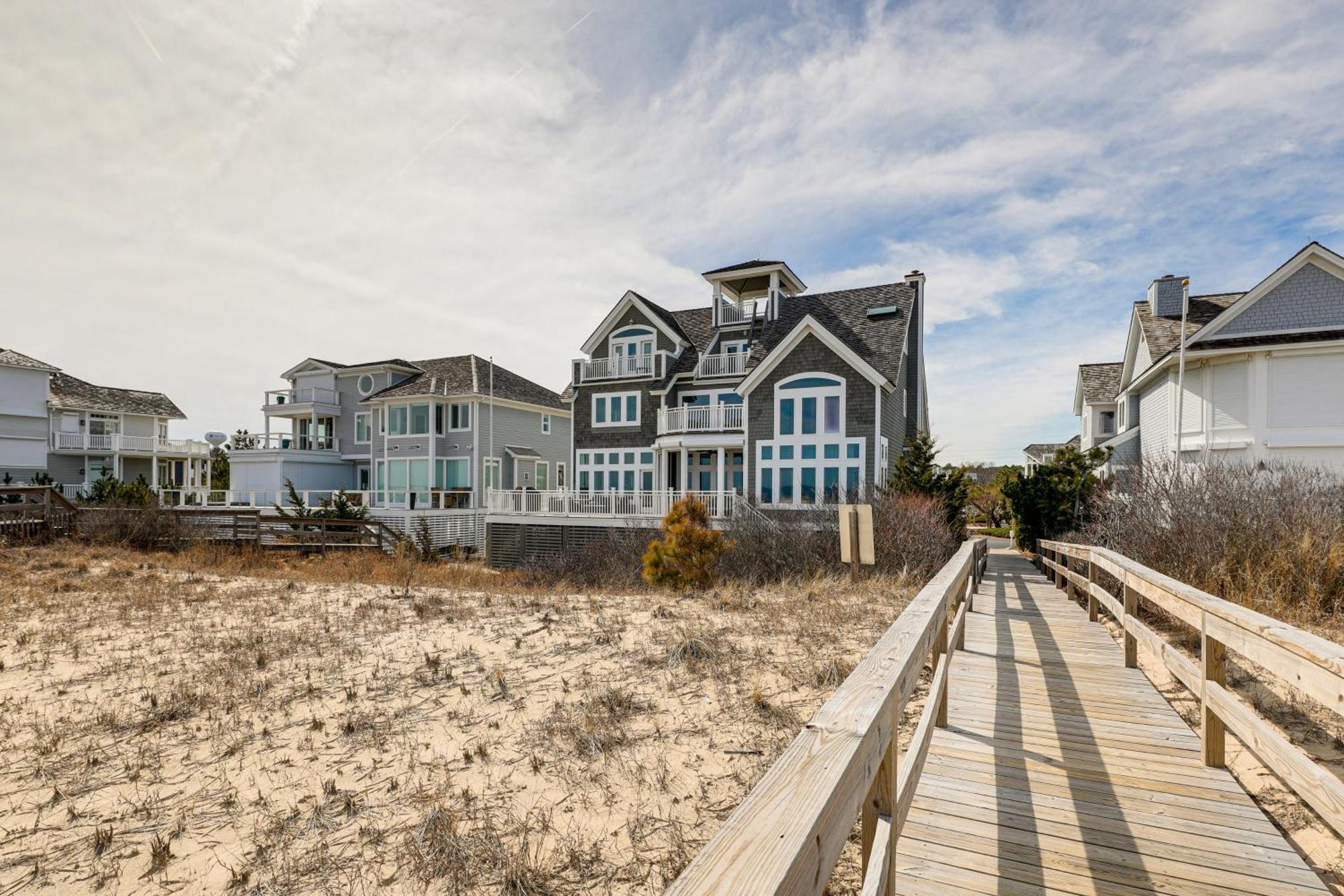 Holiday home Steps To Shore Spacious Bethany Retreat