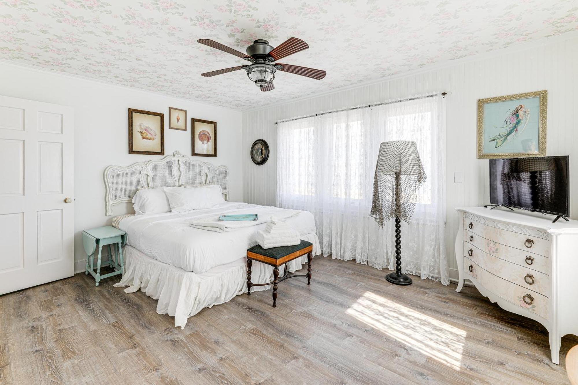 Steps To Shore Spacious Bethany Retreat Holiday home *