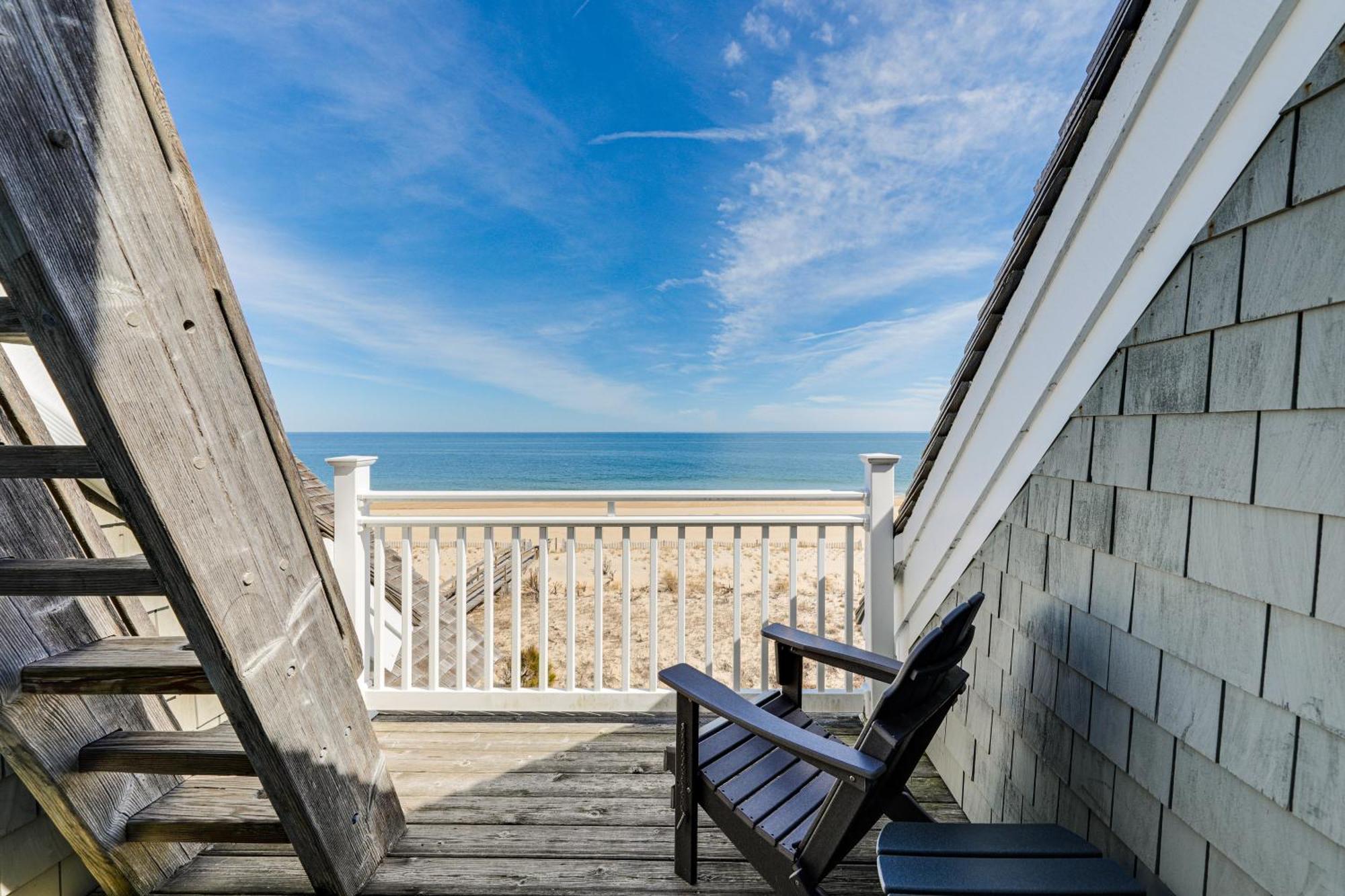 Holiday home Steps To Shore Spacious Bethany Retreat