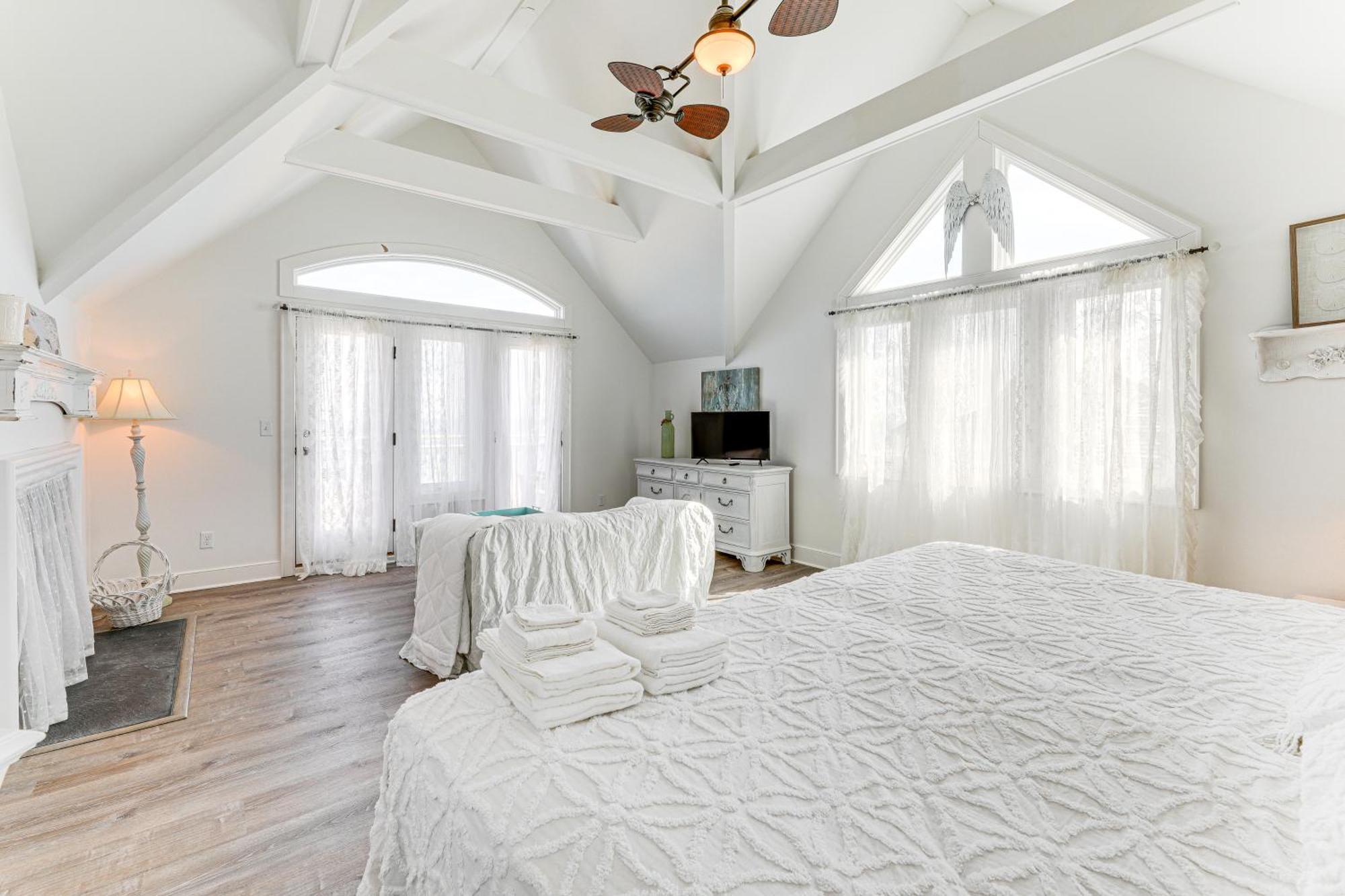 Steps To Shore Spacious Bethany Retreat Holiday home *