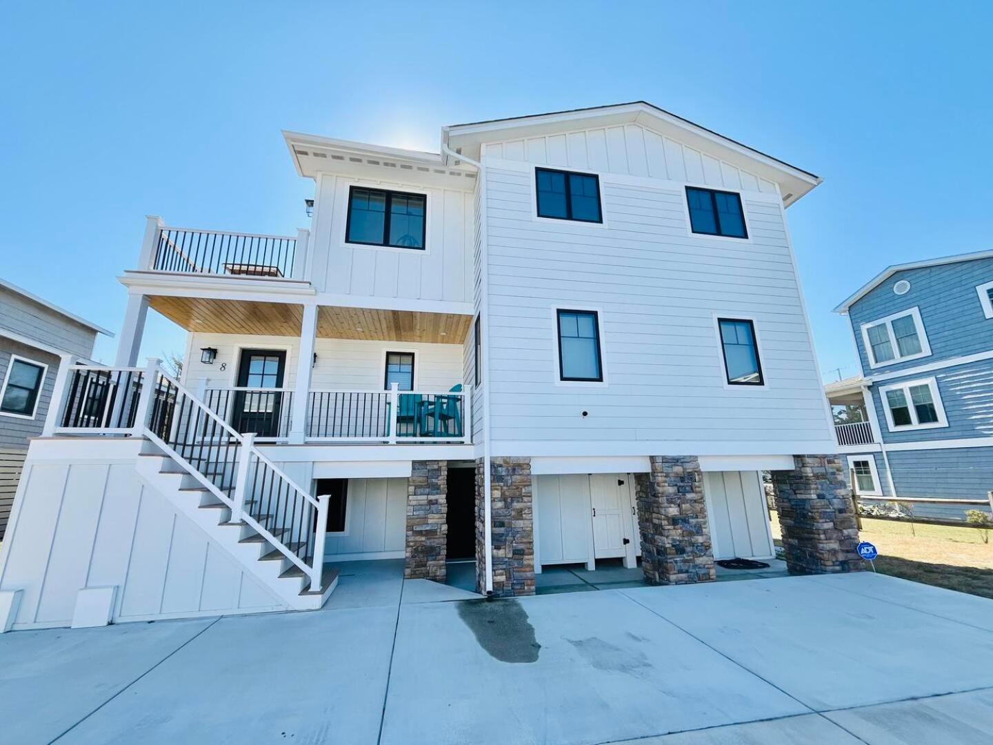 Sea Side Drive 8 *