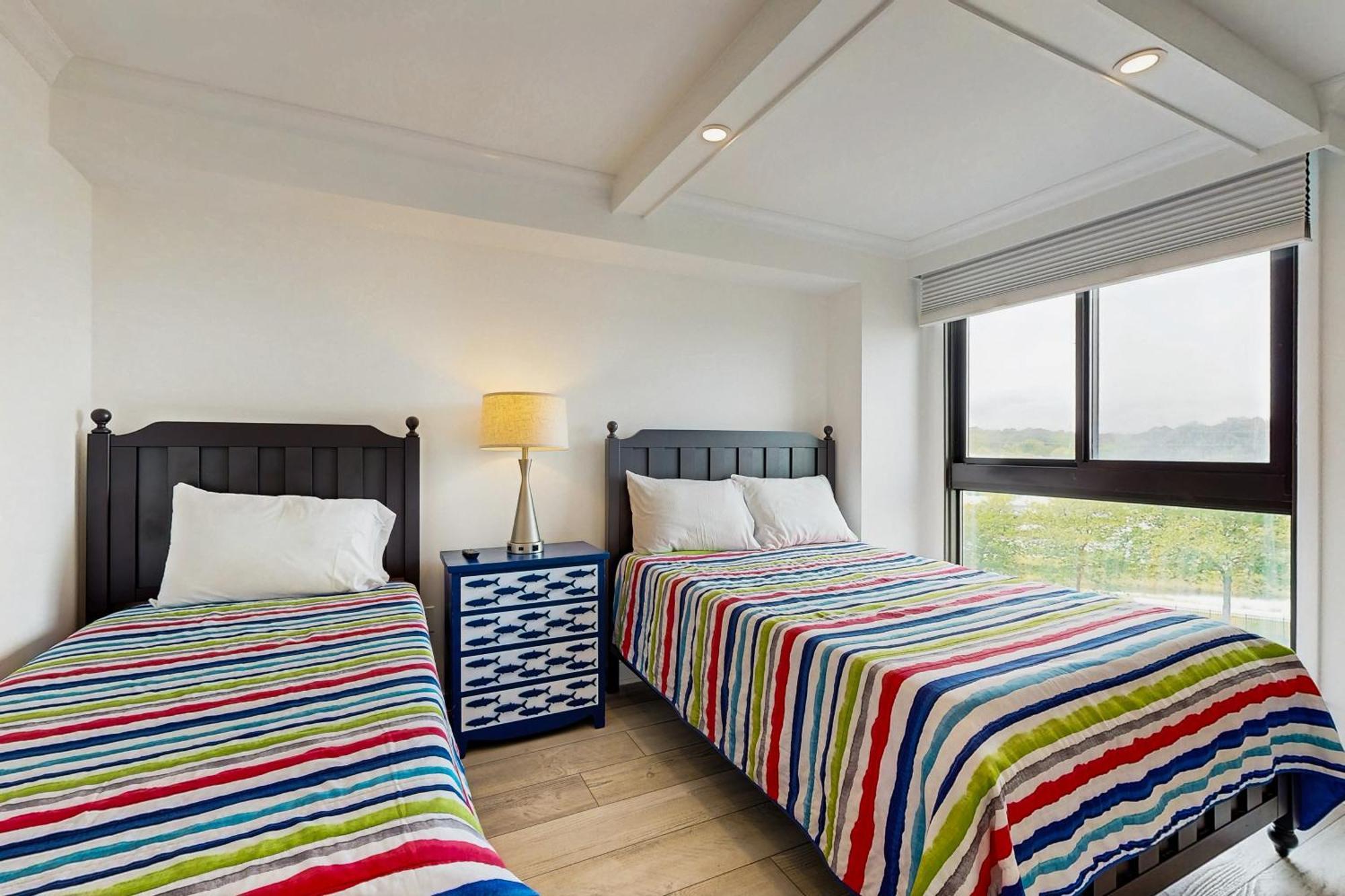 Sea Colony --- 401 Georgetowne House Apartment *