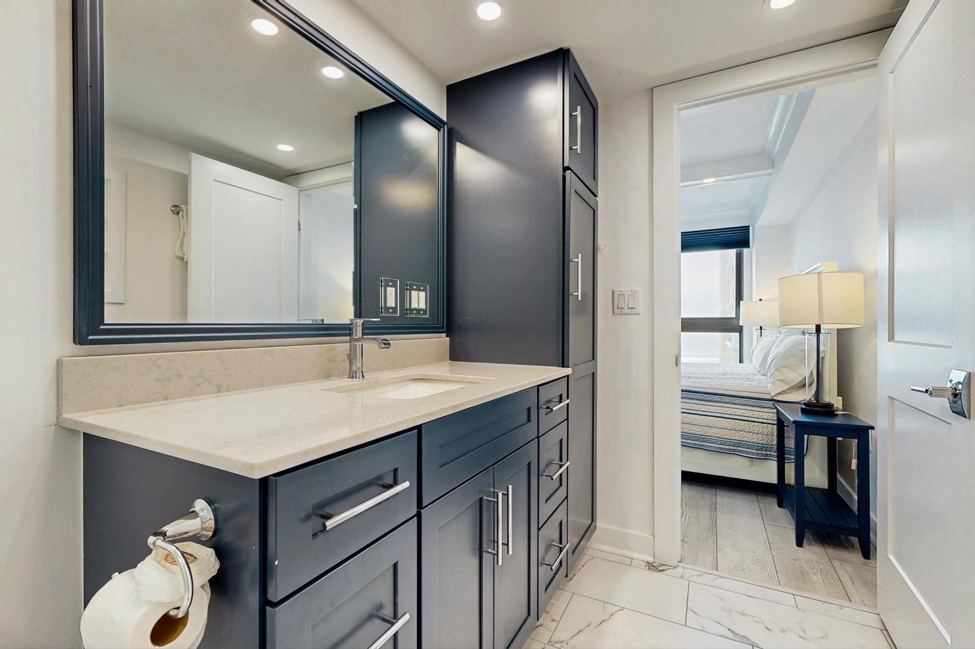 Apartment Sea Colony --- 401 Georgetowne House