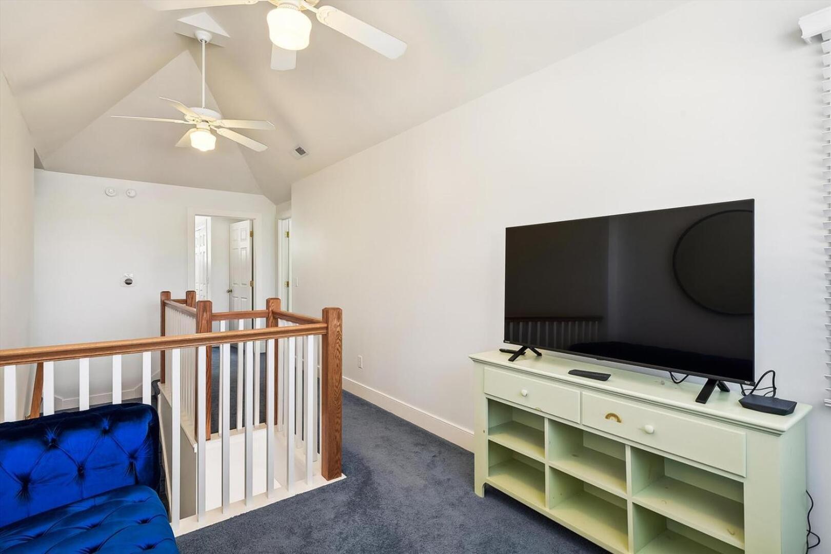 Tingle Avenue 624 *