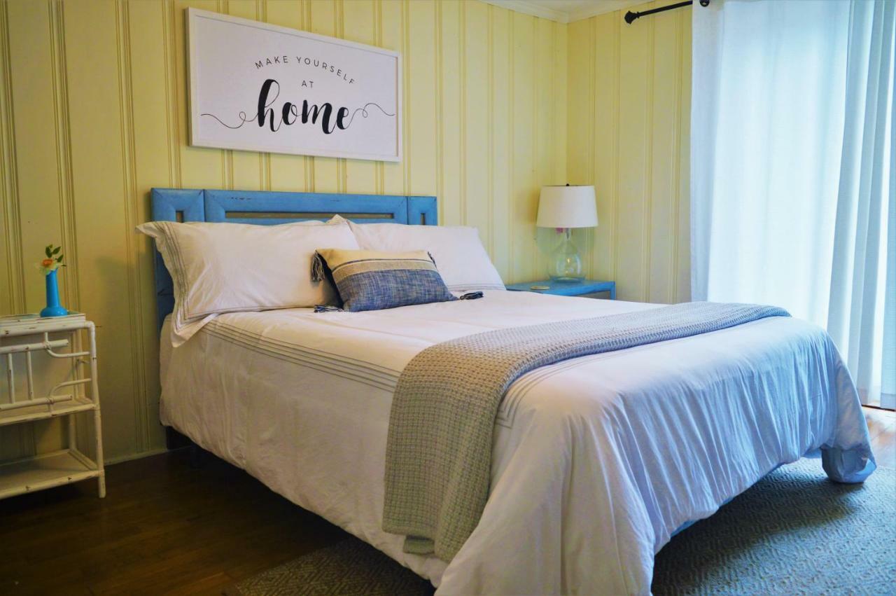 Bed & Breakfast Meris Gardens