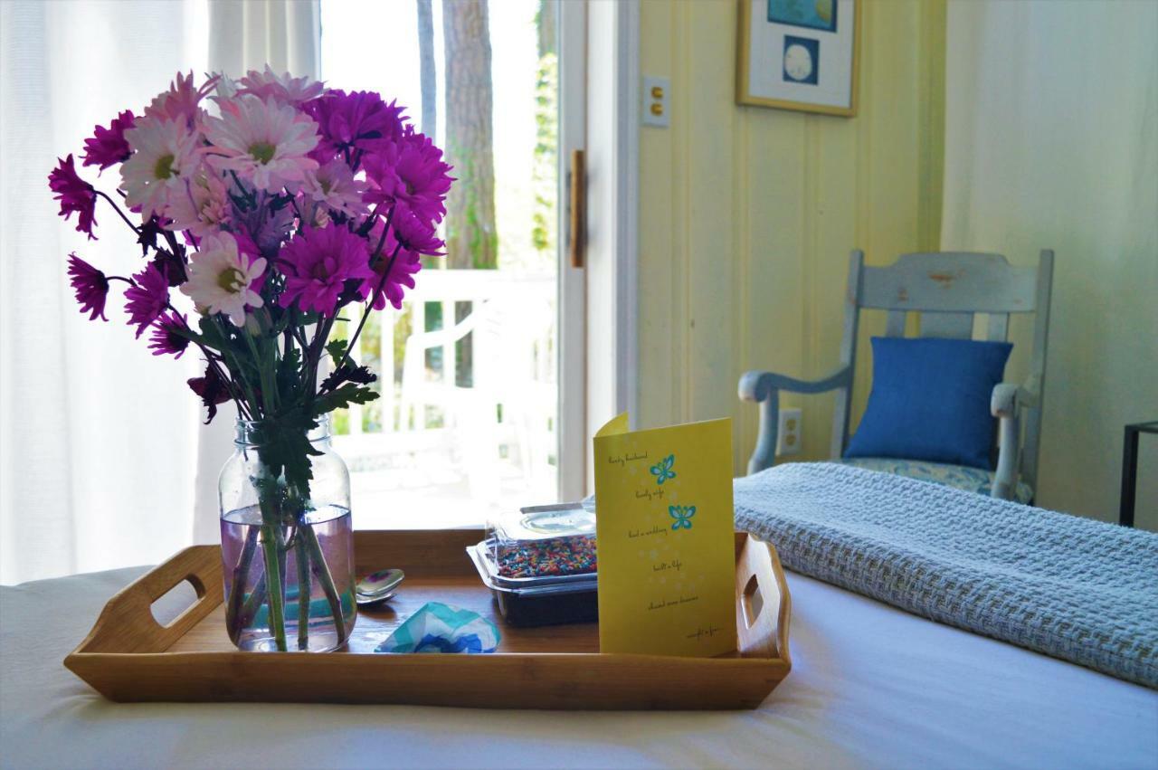 Bed & Breakfast Meris Gardens